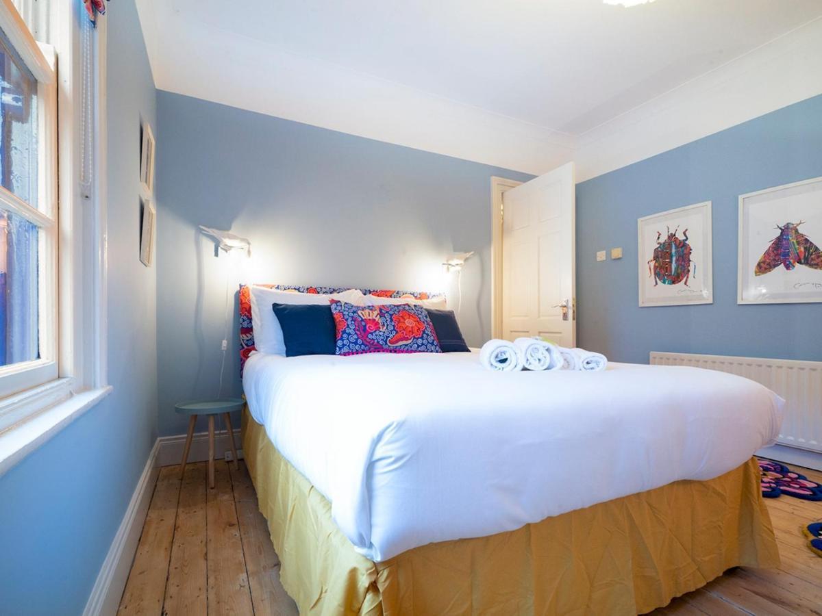 Pass The Keys Colourful, Quirky Artist-Owned 3 Bed Next To Cafes Villa Belfast Exteriör bild