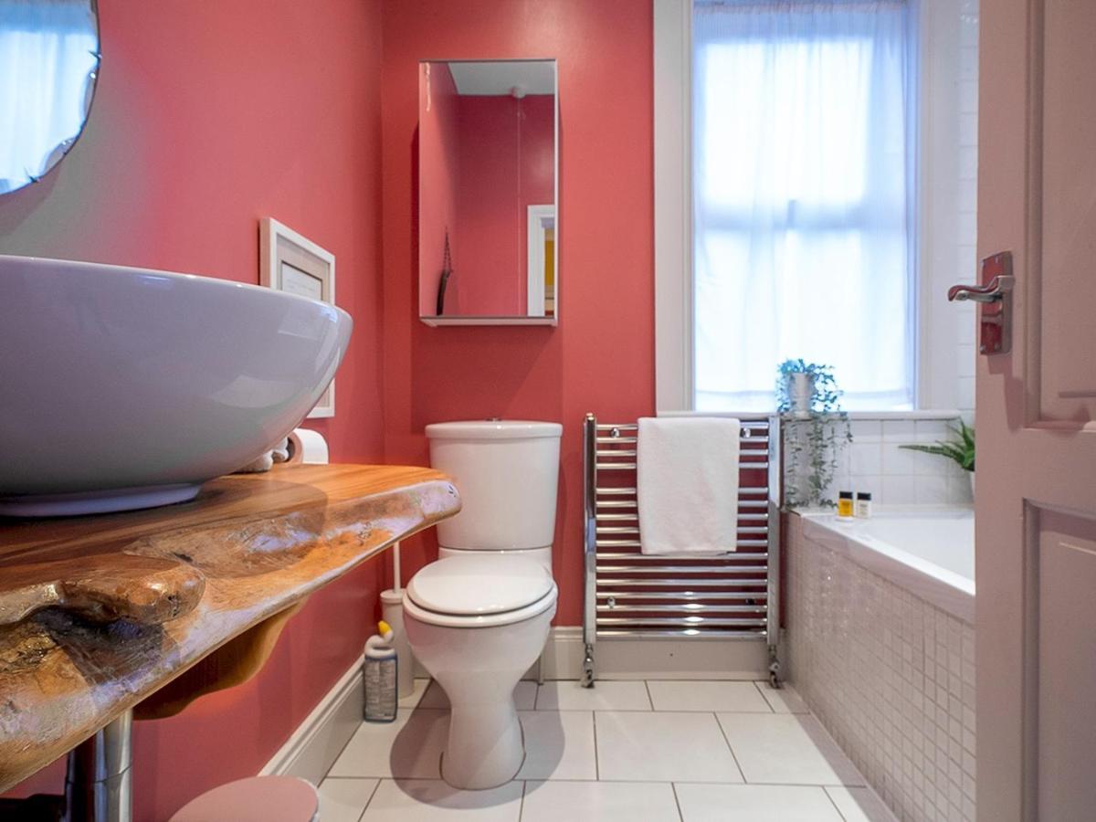 Pass The Keys Colourful, Quirky Artist-Owned 3 Bed Next To Cafes Villa Belfast Exteriör bild